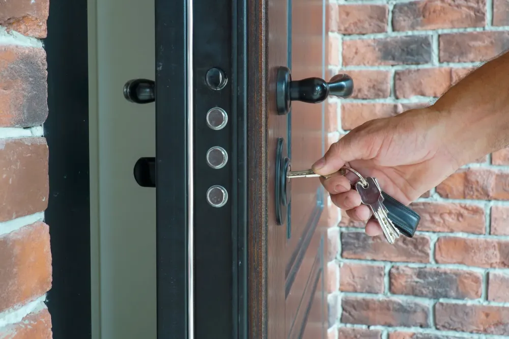 Porte blindée près de La-roquette-sur-Siagne